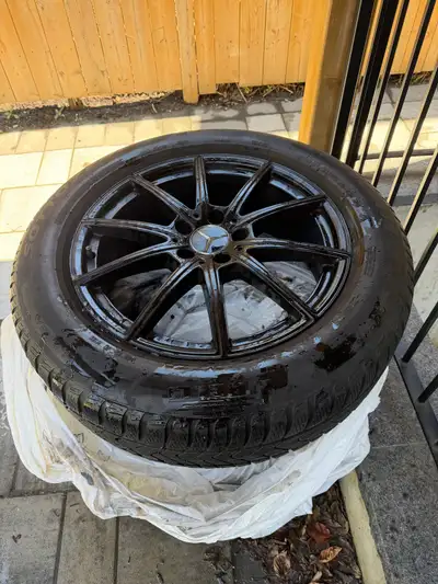 I'm selling Mercedes GLA winter tires and oem rims with the following specifications: Tire size 215/...