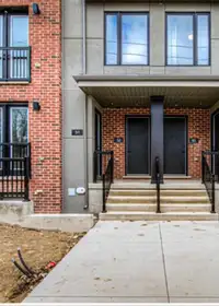 Fantastic new townhouse in CENTRAL KW!