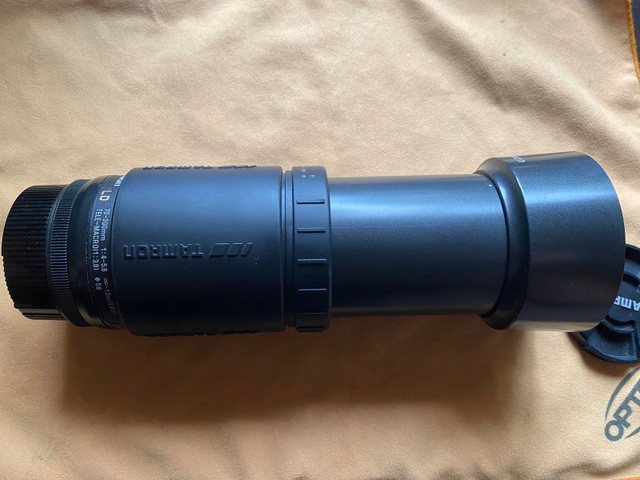 Tamron 70-300mm Macro for Pentax body in Cameras & Camcorders in Renfrew - Image 2