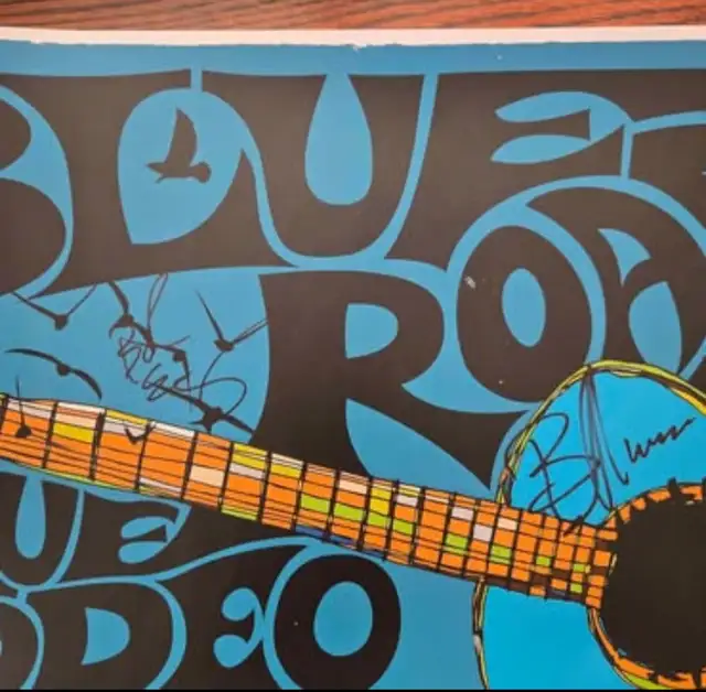 !VERY RARE! BAND AUTOGRAPHED Blue Rodeo Blue Road Live Album '08 in Arts & Collectibles in Edmonton - Image 3
