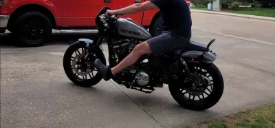 2016 harley davidson sportster roadster with ten thousand kilometers. Stage one mapped out Crash bar...