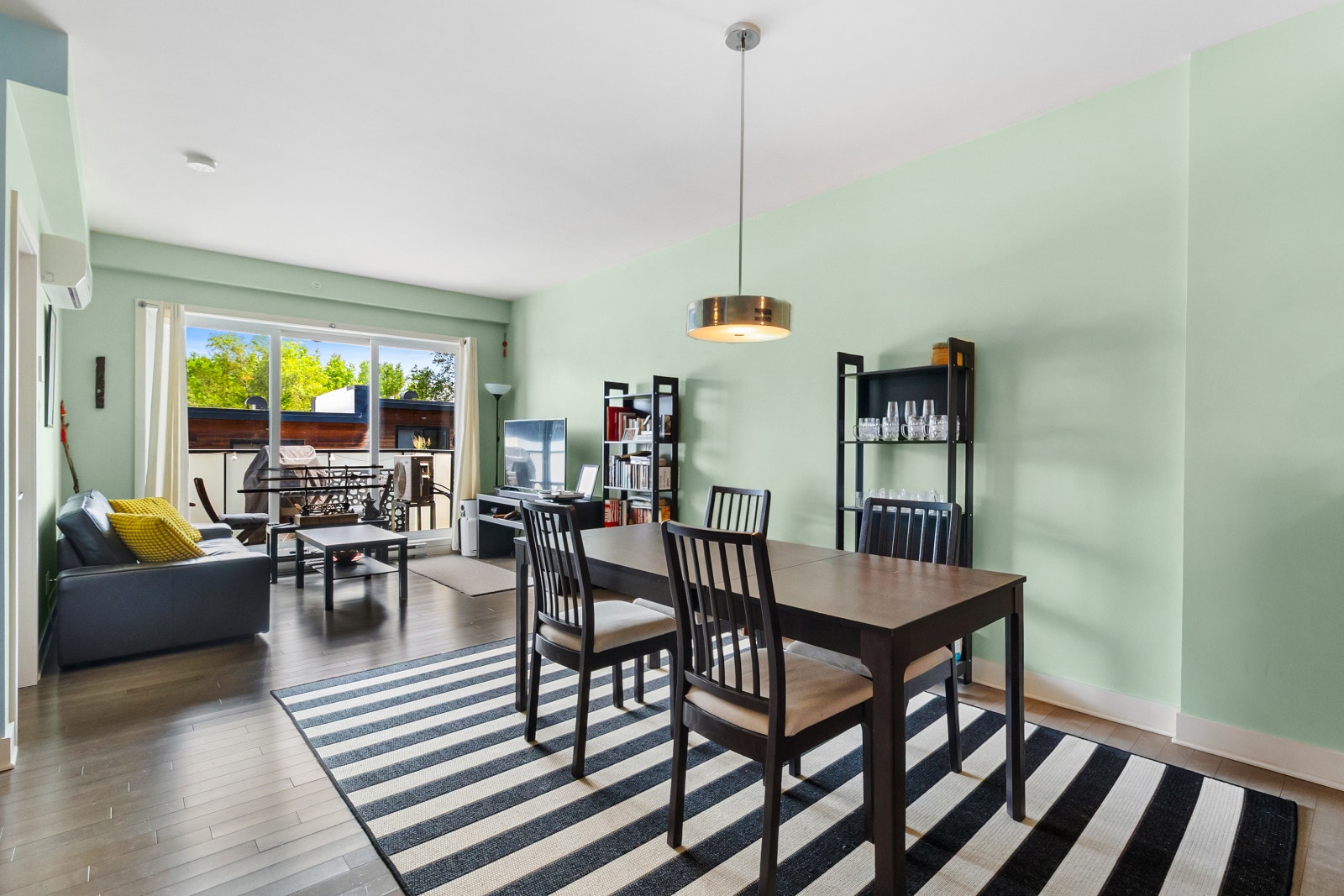 Condo à vendre - Ville Marie (Montréal) — photo 2