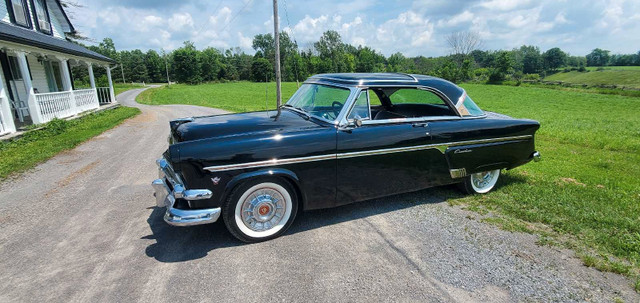 1954 Ford Crestline Skyliner in Classic Cars in Ottawa