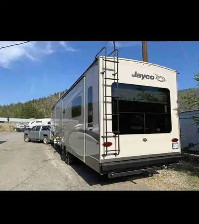 53,000 or take over financing payments (our payments are 520$ a month) Lived in for 1.5 years (owned...