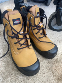 Steel toe boots. Men size 9. New.