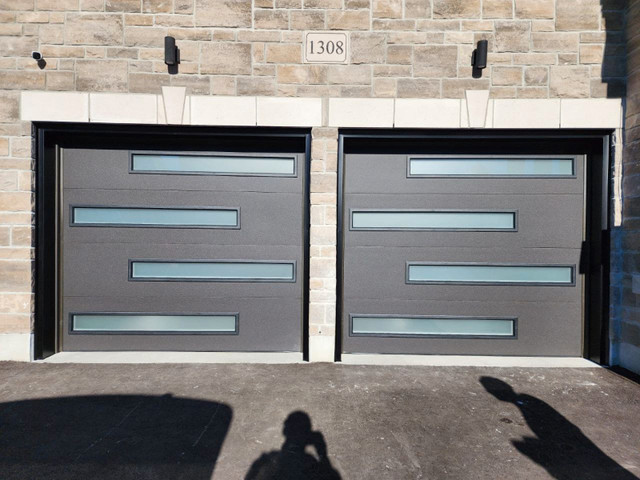 Modern Insulated Garage Doors in Garage Doors & Openers in Peterborough - Image 2