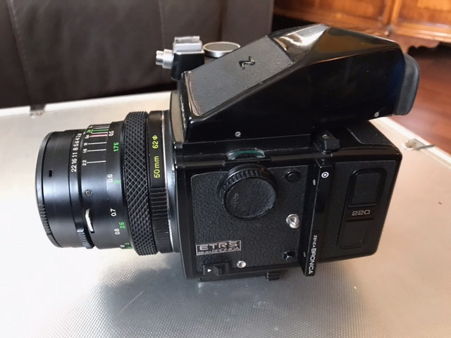 Zenza Bronica ETRS Camera kit in Cameras & Camcorders in Woodstock