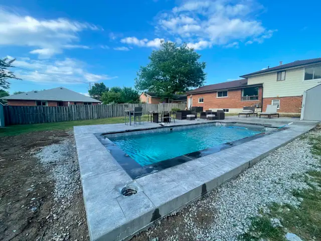 CONCRETE AND INTERLOCK LANDSCAPING in Construction & Trades in Hamilton - Image 5