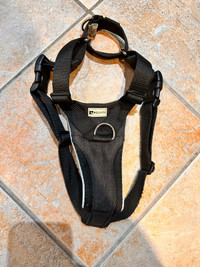 Harness for dogs/harnais