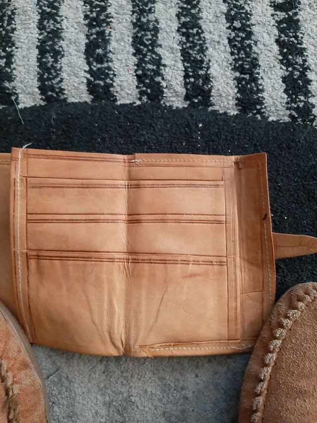   Leather Wallet.  ( very soft) in Women's - Bags & Wallets in London - Image 2