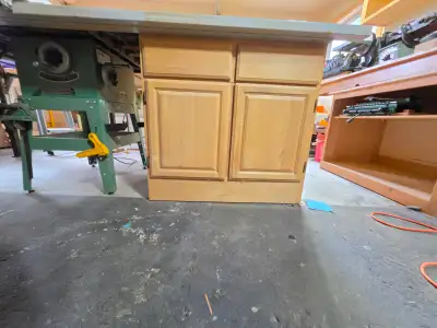 General 2hp table saw in mint condition. Comes with Excalibur sliding table, custom built cabinet, o...