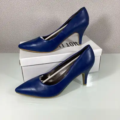 Navy blue heel pumps by Hot Lips - aa26, View more