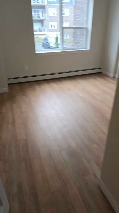 Spacious Bedroom + Den with Private Bathroom – Lower Sackville – Available July 1st Looking for a ro...