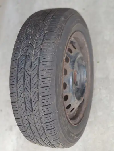 3 Toyo Tires like New P175/65R14 81T Extensa A/S Radial Were mounted on a Toyota Yaris