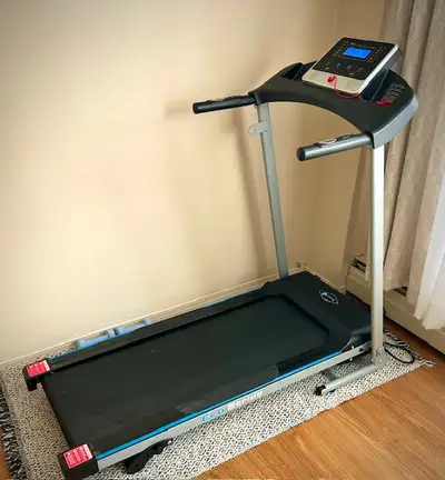 Pretty Darn New Treadmill with screen monitor, View more