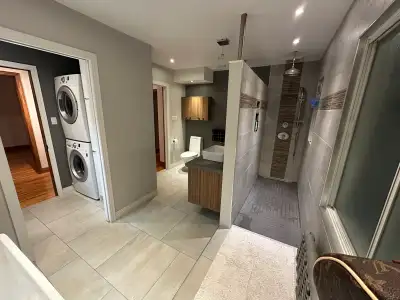 Spacieux et Charmant 6 ½ sur 2 étages située dans le cartier Ahuntsic près de la promenade fleury ,...