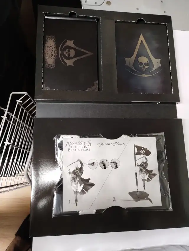 ASSASSIN'S CREED IV: BLACK FLAG LIMITED COLLECTORS EDITION PC in Arts & Collectibles in Markham / York Region - Image 8