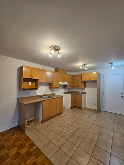 3½ Apartment for Rent – Boisbriand 253 Mnt Sanche, Boisbriand, QC J7G 2E1 ️ 1 bedroom 1 bathroom 3rd...
