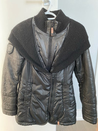 WOMENS RUDSAK JACKET 80$ GREAT CONDITION MUST GO SIZE XXS