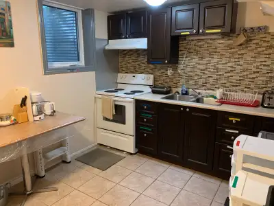 Mohawk College room for rent on West5th