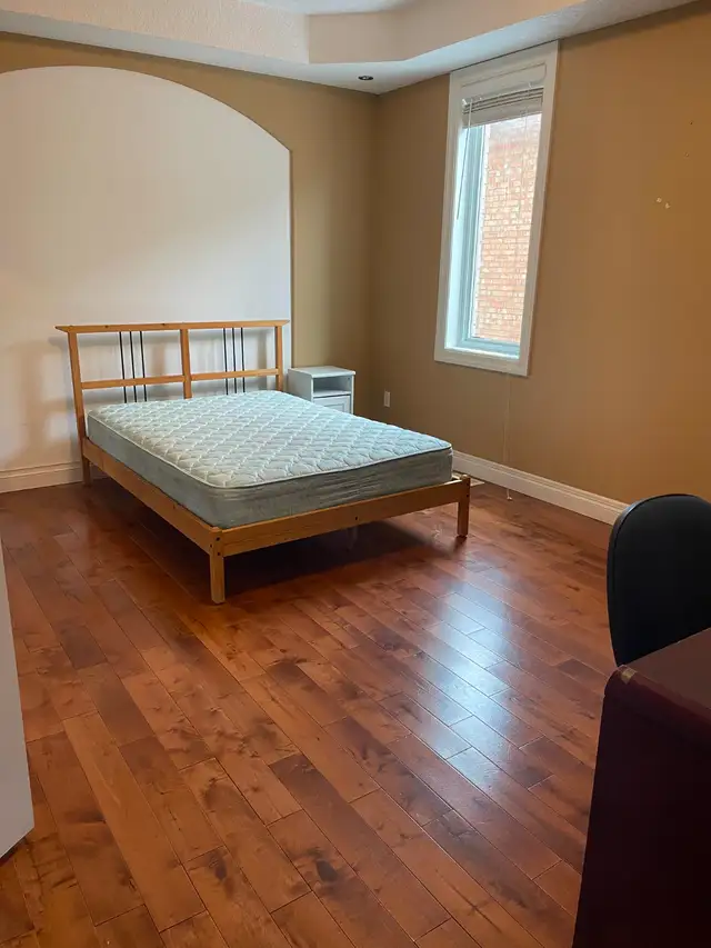 room in Kitchener-Conestoga College Doon in Long Term Rentals in Kitchener / Waterloo - Image 5