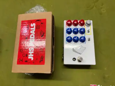 JHS Colour Box V2. I'm making some space and likely will regret parting with this. It's in good shap...
