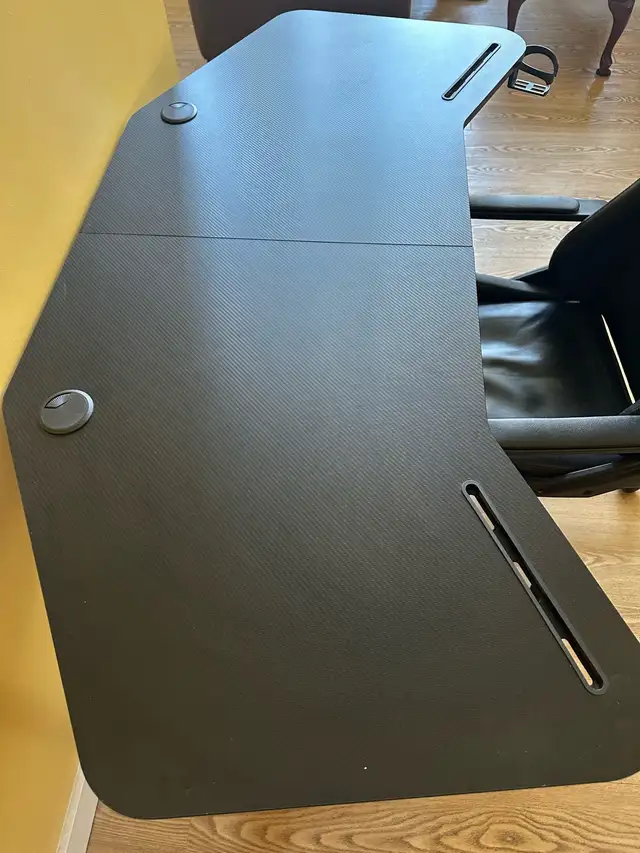 EUREKA Ergonomic Gaming Desk and Chair Set (CAN DELIVER) in Desks in Ottawa - Image 9