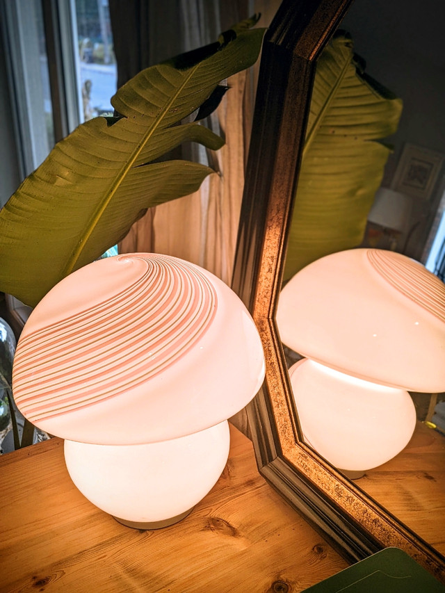 Lampe de Table Vintage Murano Glass Table Lamp dans Éclairage intérieur et plafonniers  à Longueuil/Rive Sud