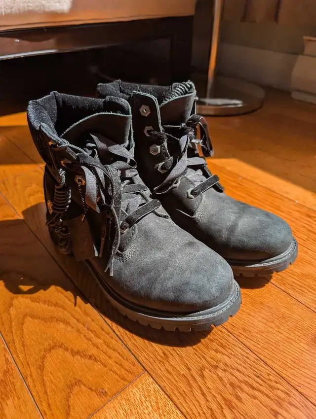 Unisex Black Waterproof Timberland Boots Never Worn Before, wit in Men's Shoes in City of Toronto - Image 6