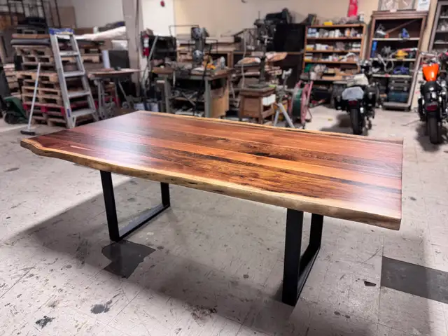 walnut dining table in Dining Tables & Sets in Mississauga / Peel Region - Image 10