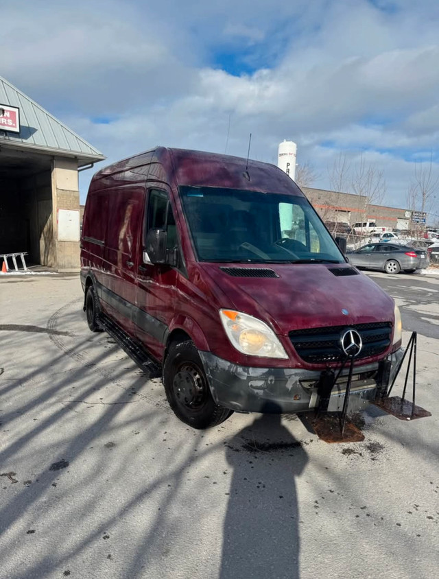 2011 Mercedes Sprinter 3500 only 195,000 kms!! in Cars & Trucks in City of Toronto