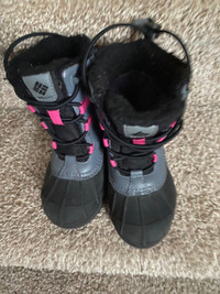 Columbia Toddler Girls Snowboots - SIZE 9