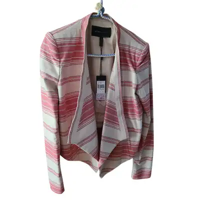 NWT BCBG blazer / veston court, View more
