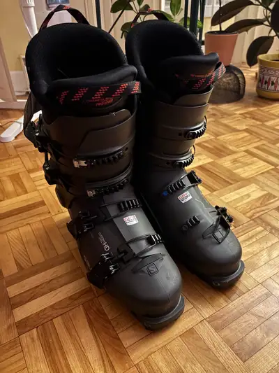 SALOMON SKI BOOTS 10.5 men Touring, View more