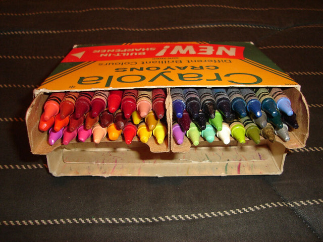 Vintage 1962 48 Crayola Crayons with NEW Built-In Sharpener in Arts & Collectibles in Sunshine Coast - Image 3