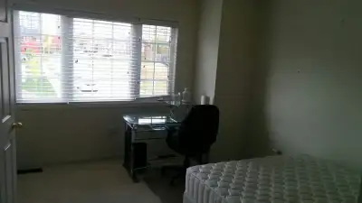 2 bright rooms for rent in Richmond Hill, View more