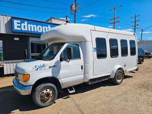 2006 Ford E 350 XL