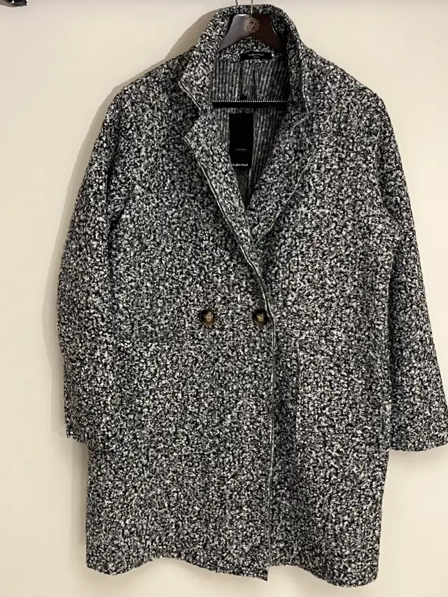 Women’s jacket in Women's - Tops & Outerwear in City of Toronto - Image 2