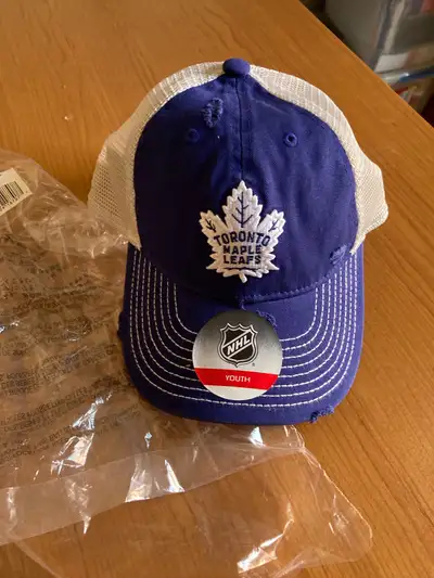 Brand New Toronto Maple Leafs Cap for Youth