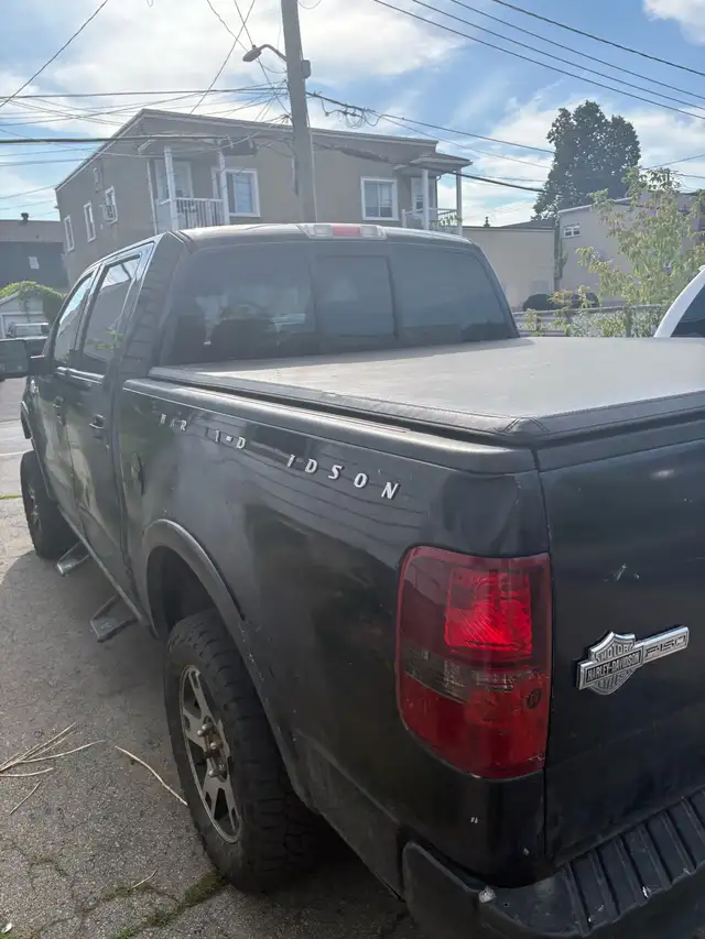2007 supercrew cab ford f 150 Harley Davidson 5.4l in Cars & Trucks in City of Montréal - Image 8