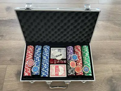 Rare NHL Weighted 300 Poker Chip Collectible Set, View more