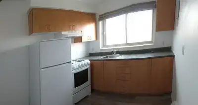 Beau 3 ½,en face du Métro Laurier, 1er Septembre 444 GILFORD, MONTRÉAL, H2J 1N2 Prix: 1250$ par mois...