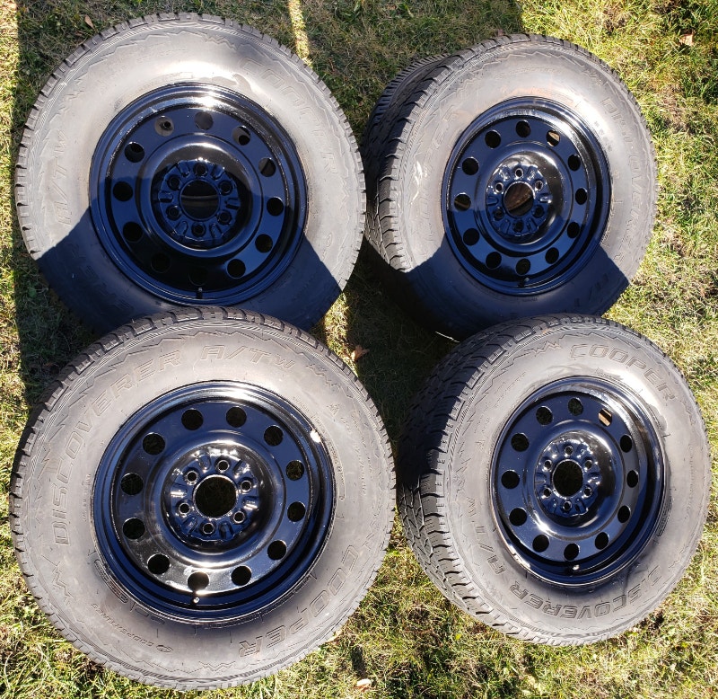 Ford F150 18 inch steel wheels / Roues d'acier 18 pouces Tires