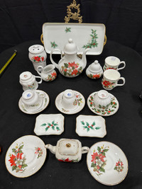 Vintage Christmas dishes, Tea cup and tea pot set 