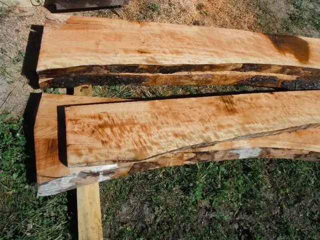 Solid wood fireplace mantles in Other in Ottawa - Image 8