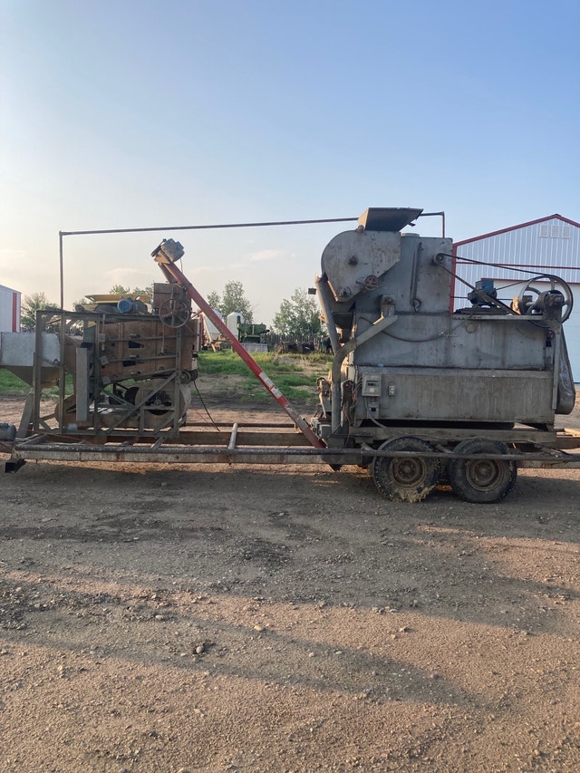 Grain cleaner Farming Equipment Red Deer Kijiji