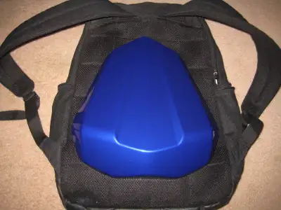 Up for sale is an official O.E.M. solo seat cowl for a 2006 - 2007 Yamaha YZF-R6 sports bike. I did...