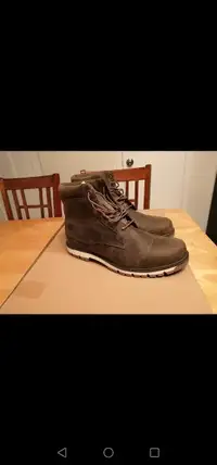 Timberland boots (Military Green, Brand new) ) 