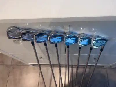 Srixon ZX7 4-PW Stiff Shafts Forged RH, View more