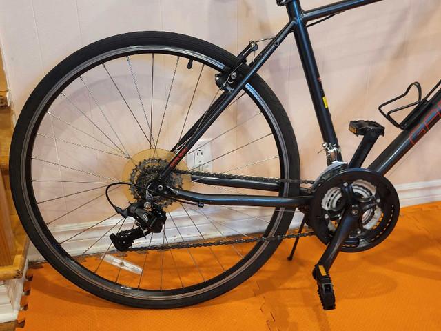 Deux vélos louis  garneau dans Randonnée, ville et hybrides  à Laval/Rive Nord - Image 2